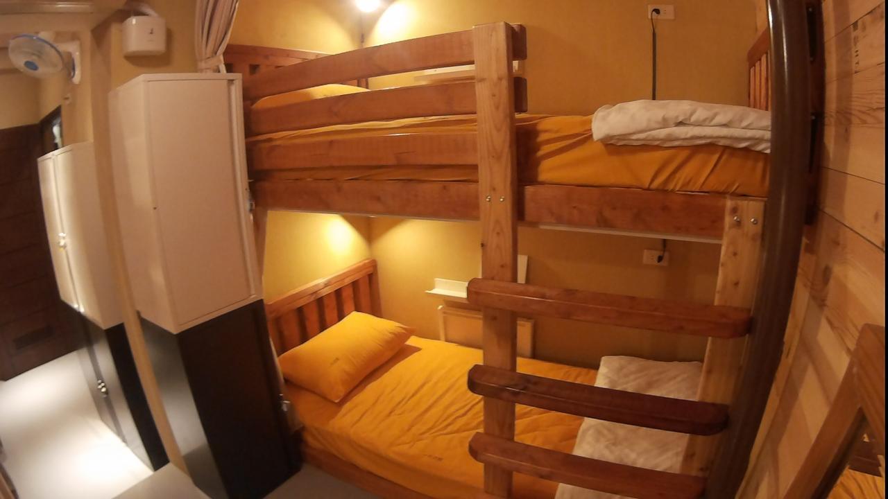 On Board Hostel Manzhou Экстерьер фото